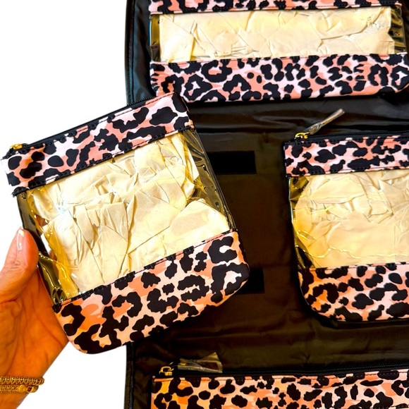 Neiman Marcus Hanging Valet Travel Toiletry Cosmetic Bag Pink Cheetah Print - Picture 5 of 8